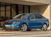 Naopak Octavia třetí generace je už hodnocena vždy lehce nadpůrměrně