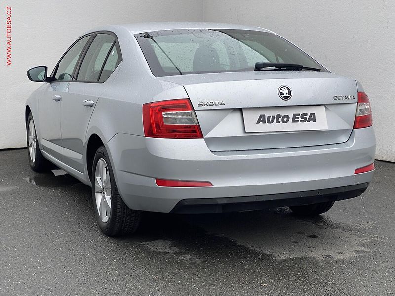 Škoda Octavia (2016) 1.6 TDi, ČR, Style, DSG - fotka 6 z 17