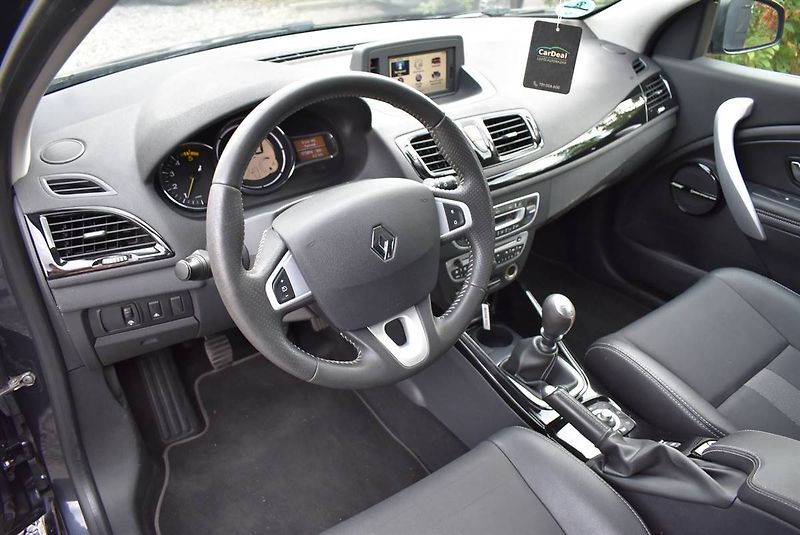 Renault Mégane 1,9 DCi BOSE,96KW,TZ,1M,AKCE - fotka 8 z 20