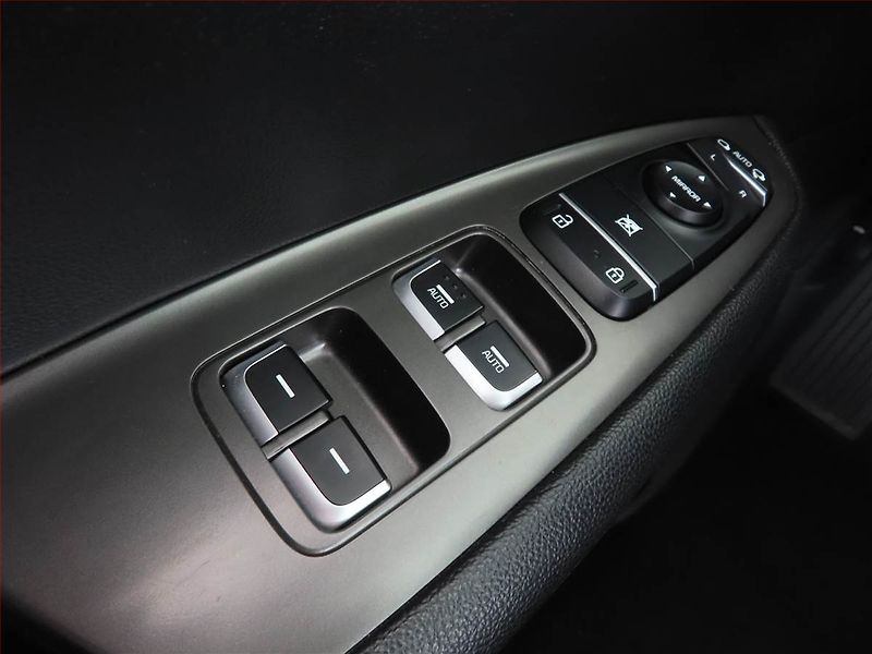 Kia Optima (2019) 1.6 T-GDI, Automat, ČR,1.maj - fotka 16 z 19