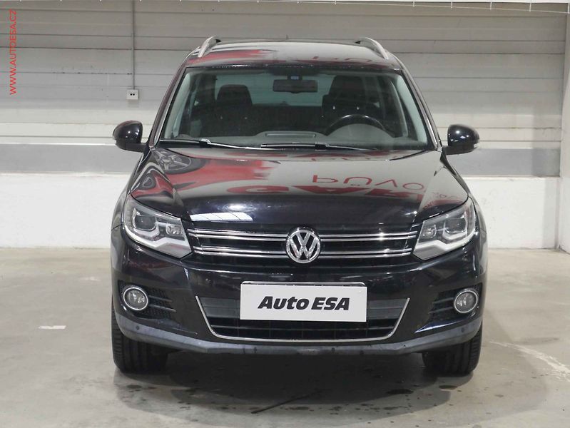 Volkswagen Tiguan (2011) 2.0TDi 4x4, ČR, Klima - fotka 2 z 22