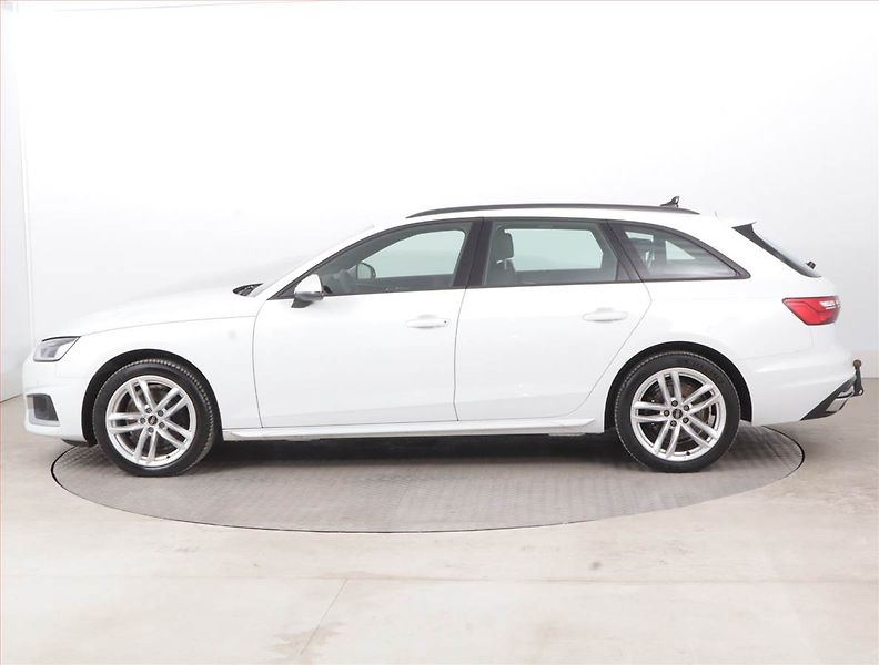 Audi A4 (2024) 2.0 TDI - fotka 3 z 16
