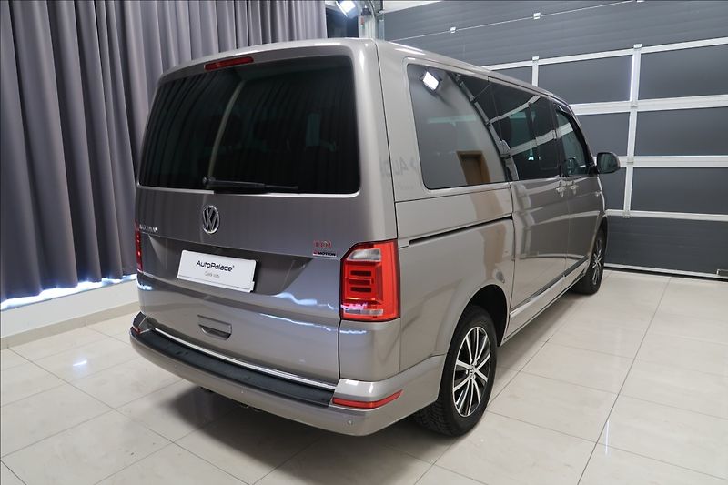 Volkswagen Multivan 2,0 TDI DSG 4MOTION HIGHLINE - fotka 5 z 45