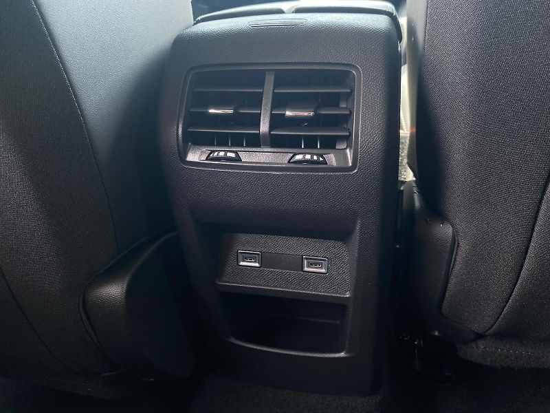 Peugeot 408 (2026) ALLURE Hybrid 145 e-DCS6 - fotka 26 z 28