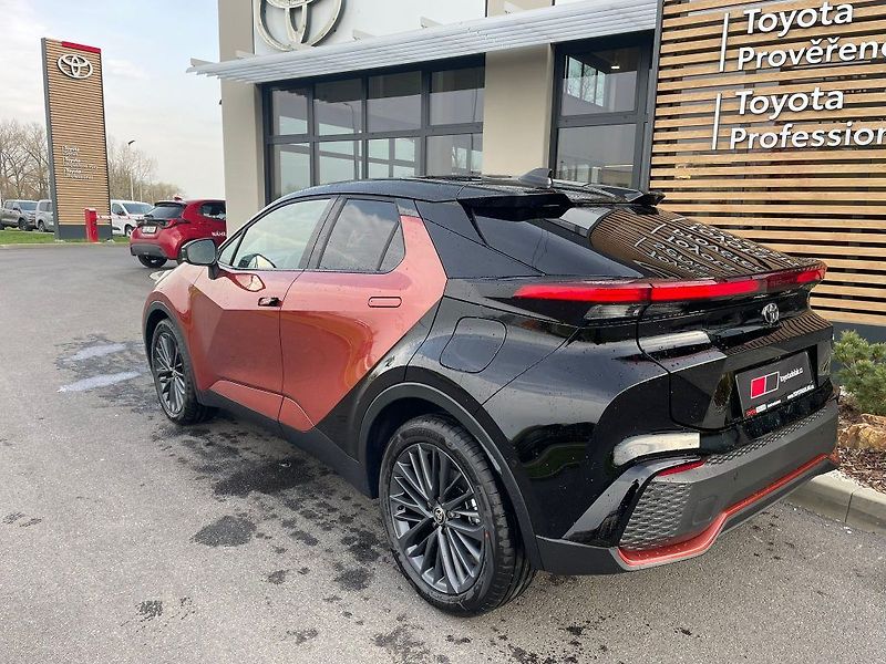 Toyota C-HR 2.0 Hybrid automat Tokio Editi - fotka 4 z 33