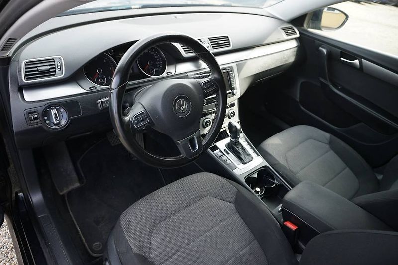 Volkswagen Passat (2014) 2,0 Comfort - fotka 8 z 34