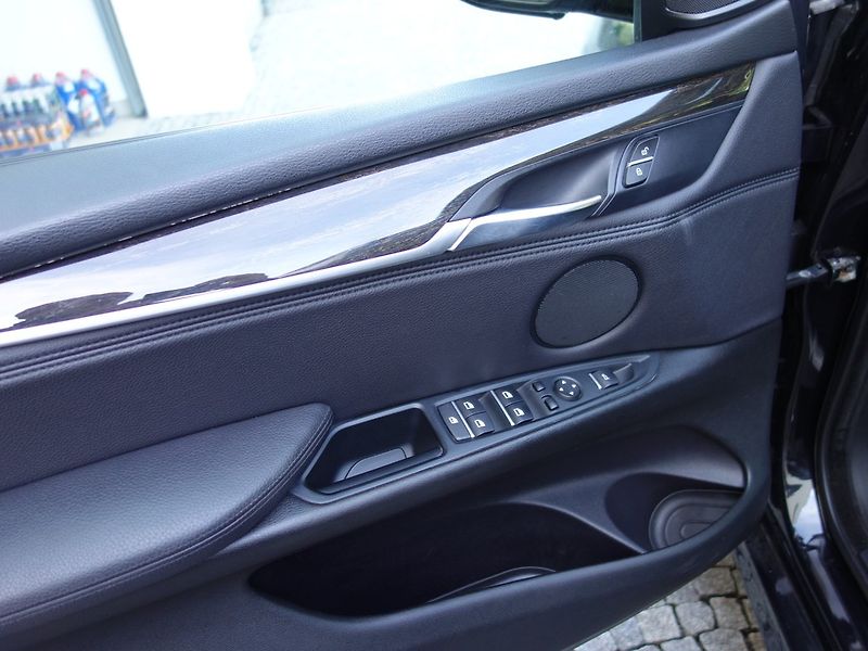 BMW X5 (2014) 4.0D*XD*M-PAKET*WEBASTO*1M*CZ! - fotka 41 z 50