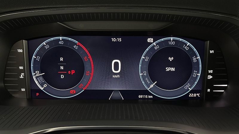 Škoda Octavia 2.0 TDI DSG Style Combi - fotka 10 z 25