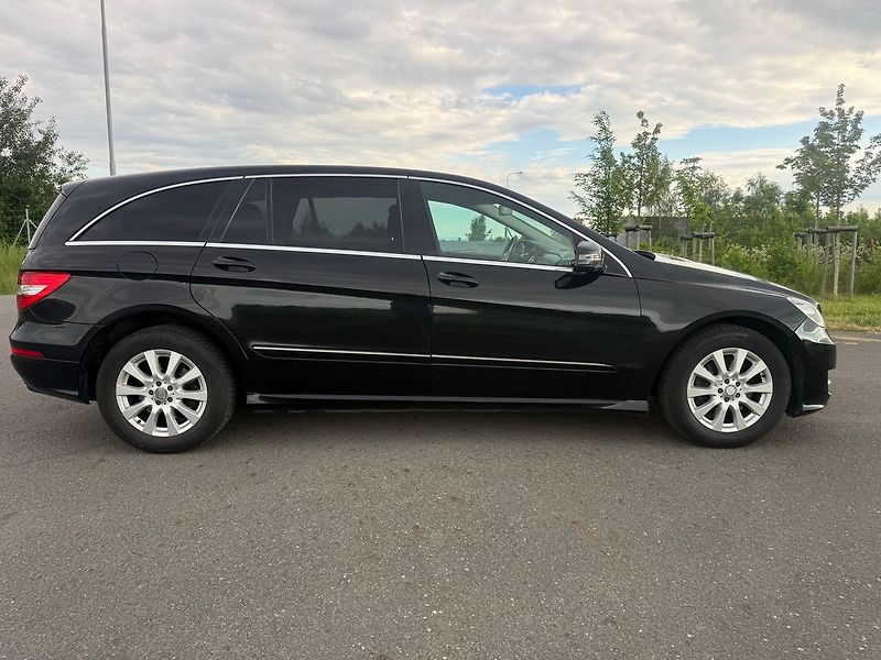 Mercedes-Benz Třídy R ELEGANCE W251 4-MATIC 350 CDI - fotka 6 z 21