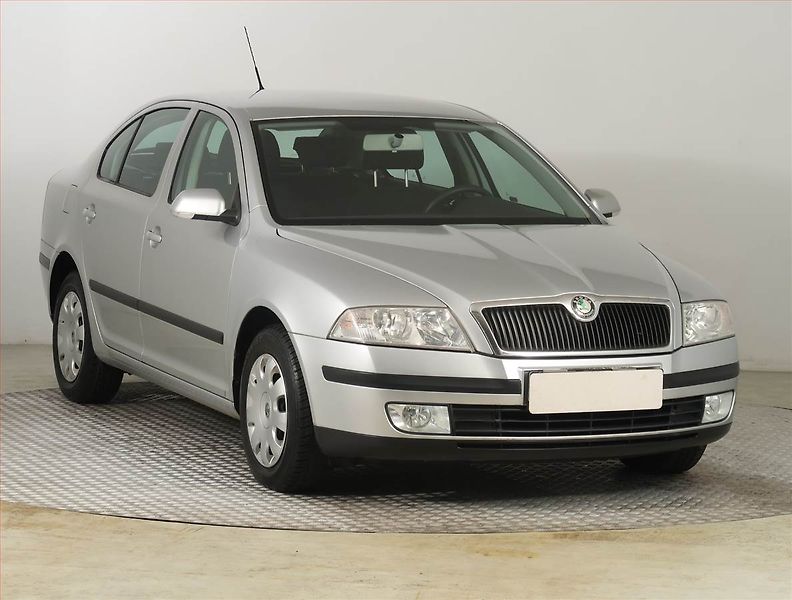 Škoda Octavia (2008) 1.6, po STK, servisované - fotografie inzerátu