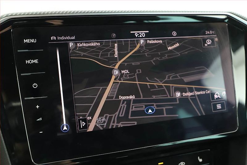 Volkswagen Passat (2021) R-Line 2.0 TDI - fotka 8 z 21