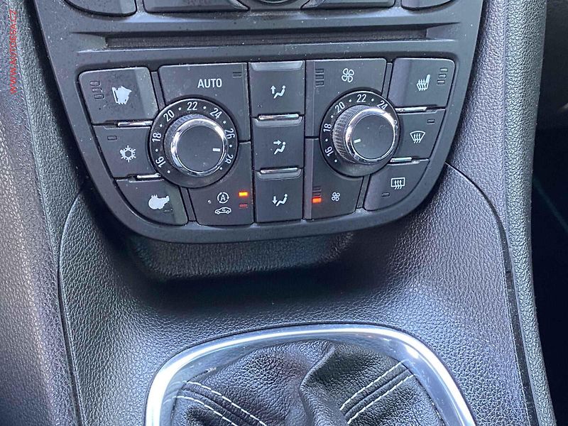 Opel Meriva (2010) 1.4 T, Innovation, navi, - fotka 14 z 19