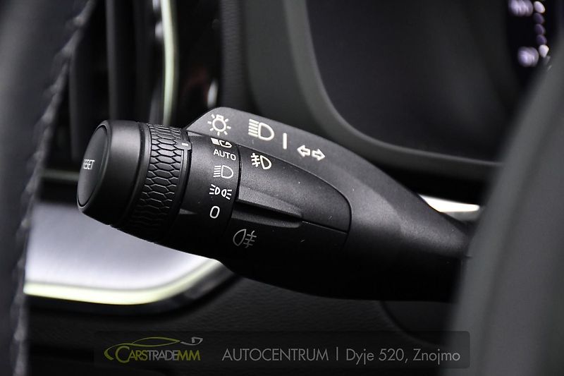 Volvo XC60 B4 AWD mHEV - fotka 35 z 44