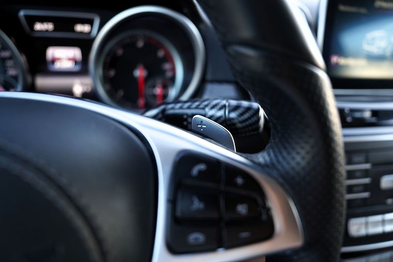 Mercedes-Benz GLE 350d 4Matic AMG/tažné/Harman - fotka 44 z 46