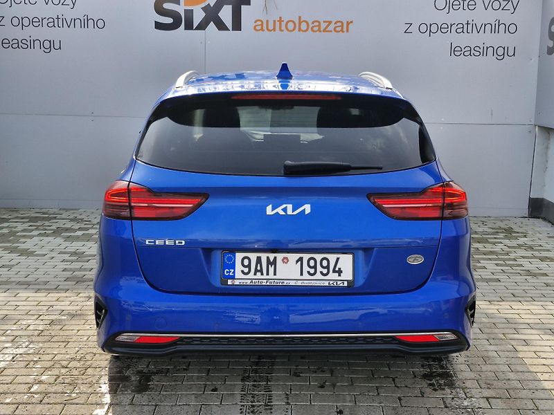 Kia Ceed  Top 1,5 T-GDI (118 kW) MAN - fotka 6 z 10