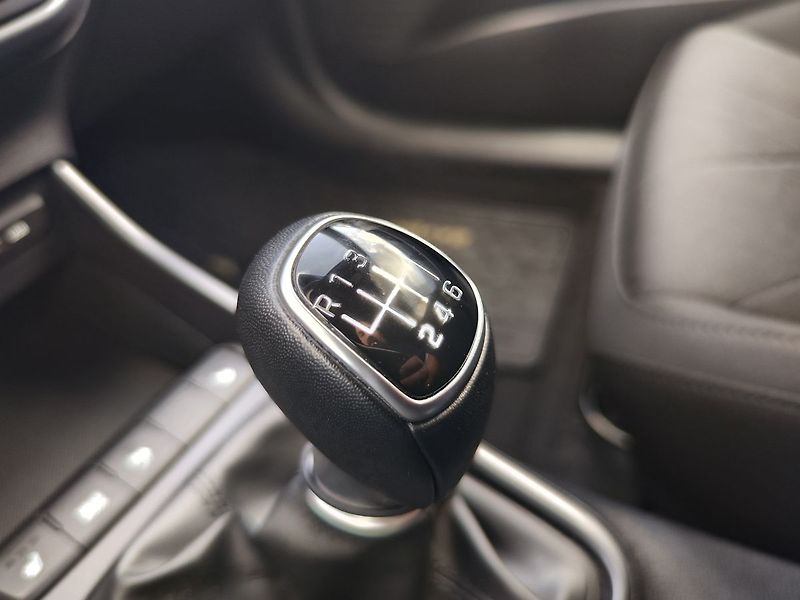 Hyundai Bayon 1.0 T-GDI/74kW Play Climate - fotka 18 z 27