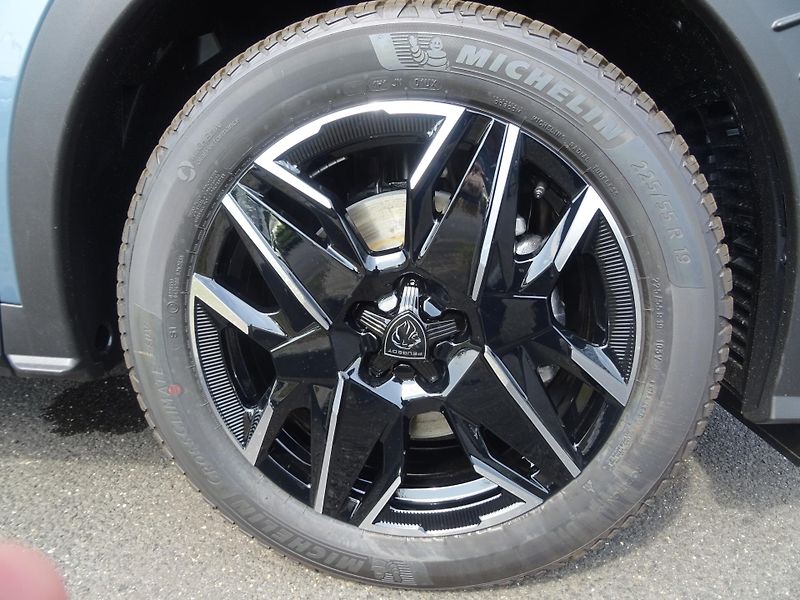 Peugeot 5008 (2026) GT Hybrid 145k e-DCS6 - fotka 9 z 49
