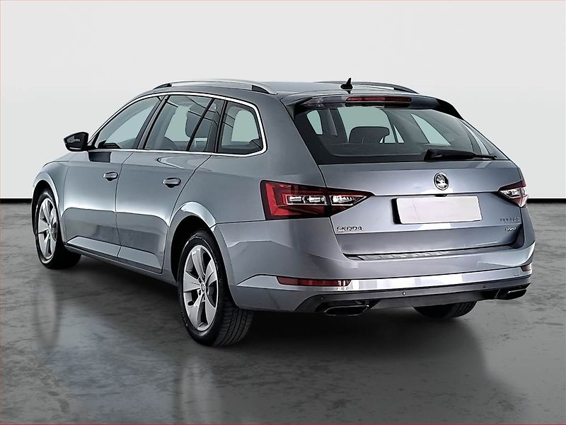 Škoda Superb (2016) Style 2.0 TSI, 4X4, Automat - fotka 4 z 23