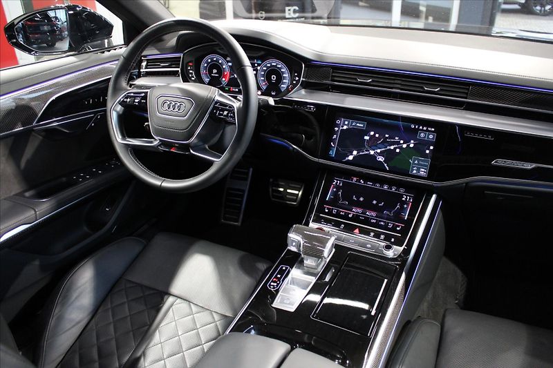 Audi S8 V8 TFSi 420kW quattro NezTop/P - fotka 15 z 38