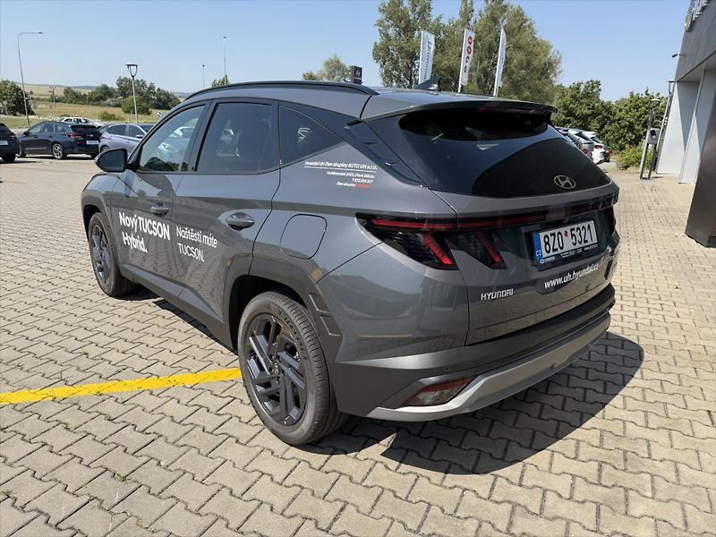 Hyundai Tucson (2026) 1,6 T-GDI HEV 4×4 AT 176 kW  G - fotka 3 z 12