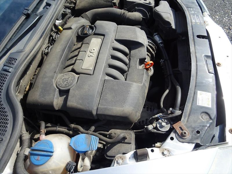 Škoda Octavia 1,6 75 kW LPG - fotka 21 z 24