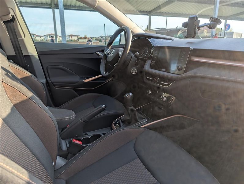 Škoda Fabia 1,0 TSi STYLE,1.majitel,záruka - fotka 8 z 15
