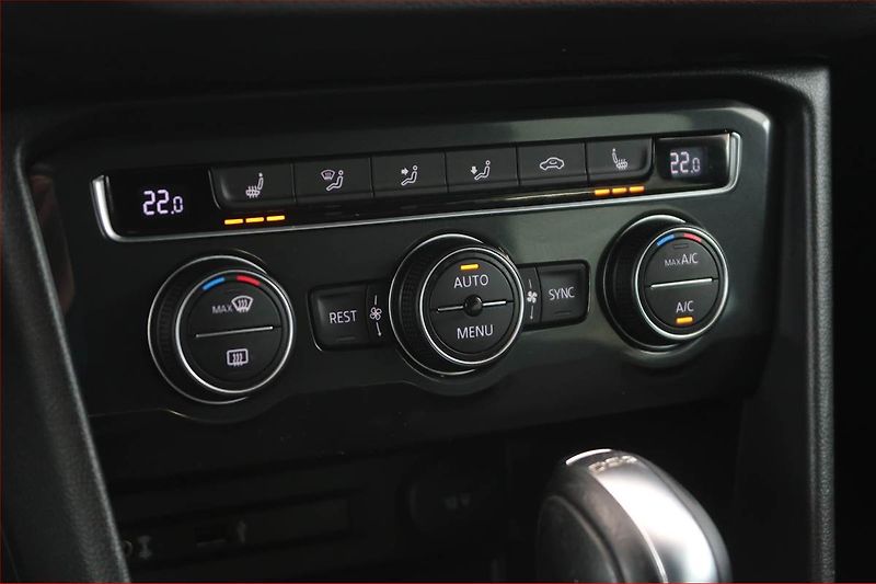 Volkswagen Tiguan (2017) R-Line 2.0 TDI, 4X4, Automat - fotka 13 z 18