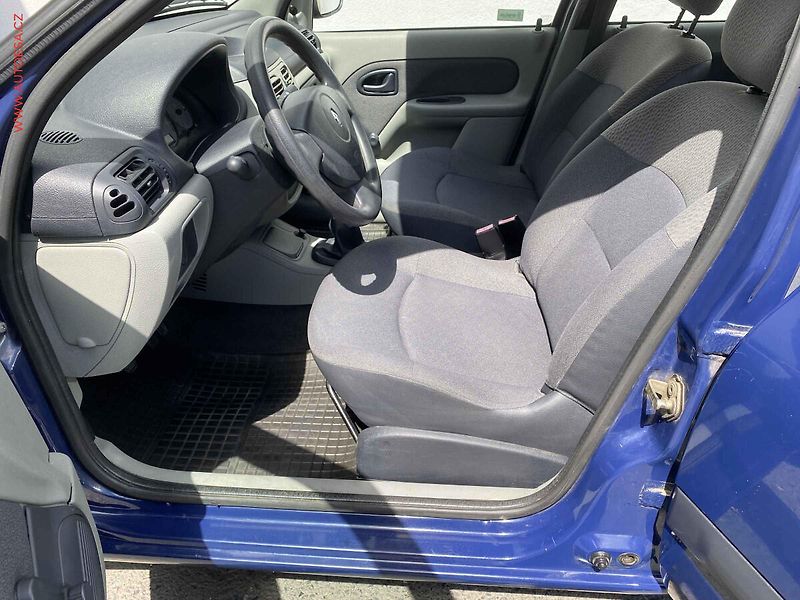 Renault Thalia (2005) 1.4, ČR, zmk.řazení - fotka 8 z 12