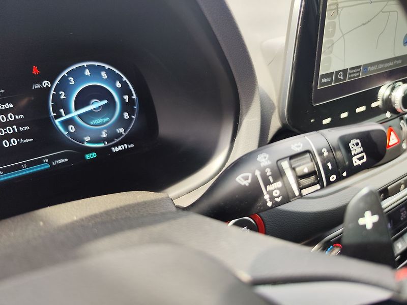 Hyundai i30 1.5 T-GDI/103kW N-Line DCT - fotka 28 z 32