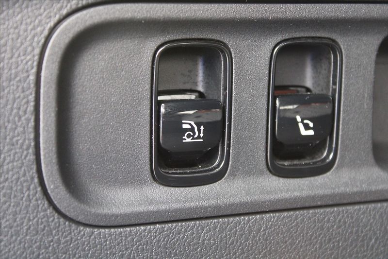 Mercedes-Benz GLC 3,0 450D  1MAJ,4x4,AMG-LINE - fotka 38 z 48