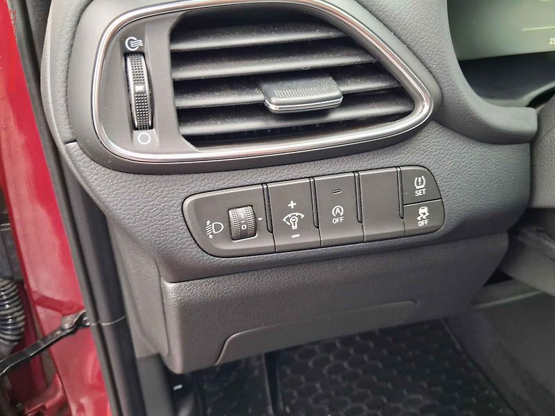 Hyundai i30 (2025) 1.0 T-GDi, ČR, Navi, kamera - fotka 15 z 19