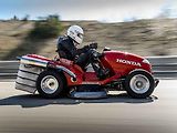 Honda Mean Mower je nejrychlejší sekačka na světě.