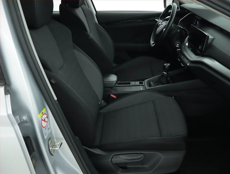 Škoda Octavia (2022) Ambition 2.0 TDI, ČR,1.maj - fotka 9 z 15