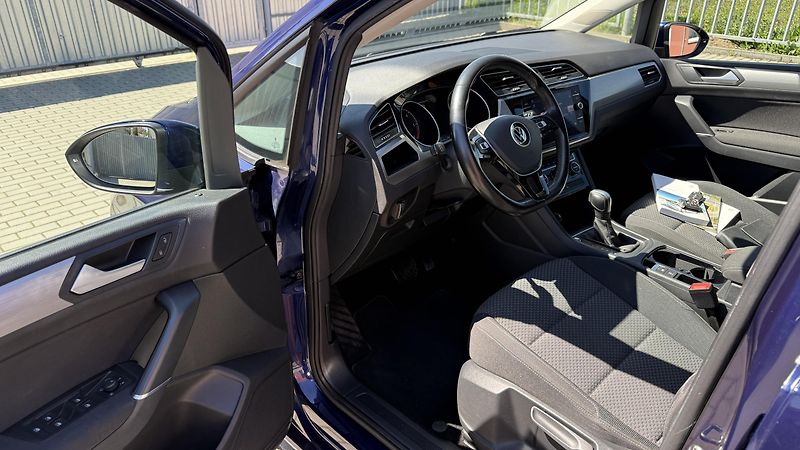 Volkswagen Touran (2022) 2.0TDi*110kW*DSG*7MÍST*STYLE* - fotka 16 z 29