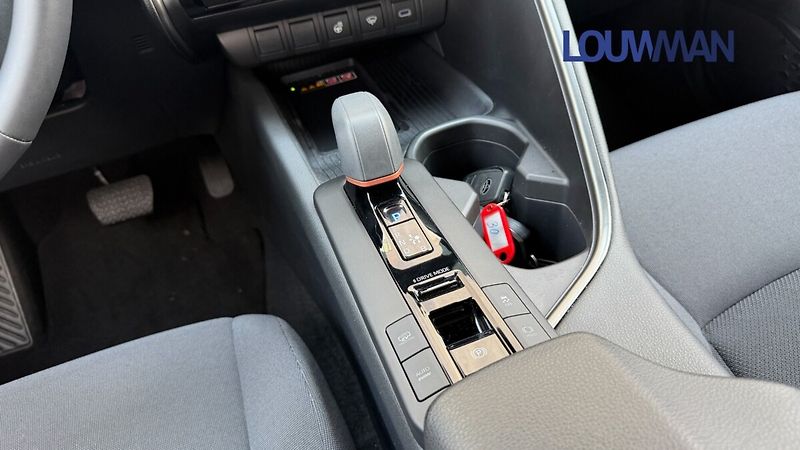Toyota C-HR 2.0 PHEV Style - fotka 12 z 25