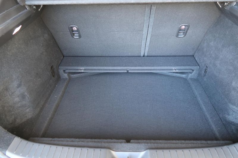 Mazda CX-30 2,0 G122 Plus serviska, ČR - fotka 17 z 33