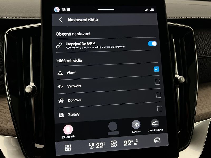 Volvo XC90 T8 AWD RECH. ULTRA DARK 7 MÍST - fotka 32 z 49