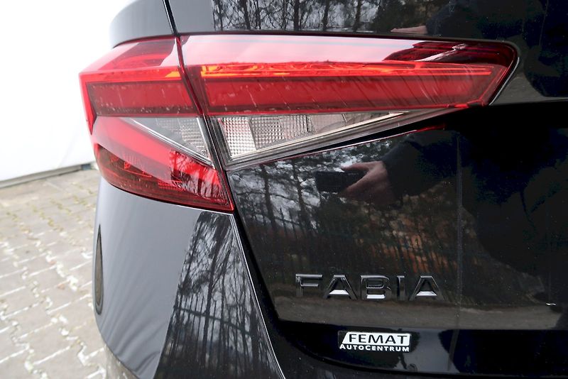 Škoda Fabia (2025) Monte Carlo 1,0 TSi / 85 kW DS - fotka 29 z 31