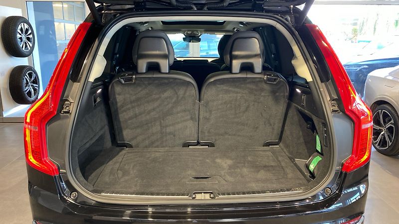 Volvo XC90 PLUS BRIGHT CHROME, B5 AWD, 17 - fotka 11 z 45