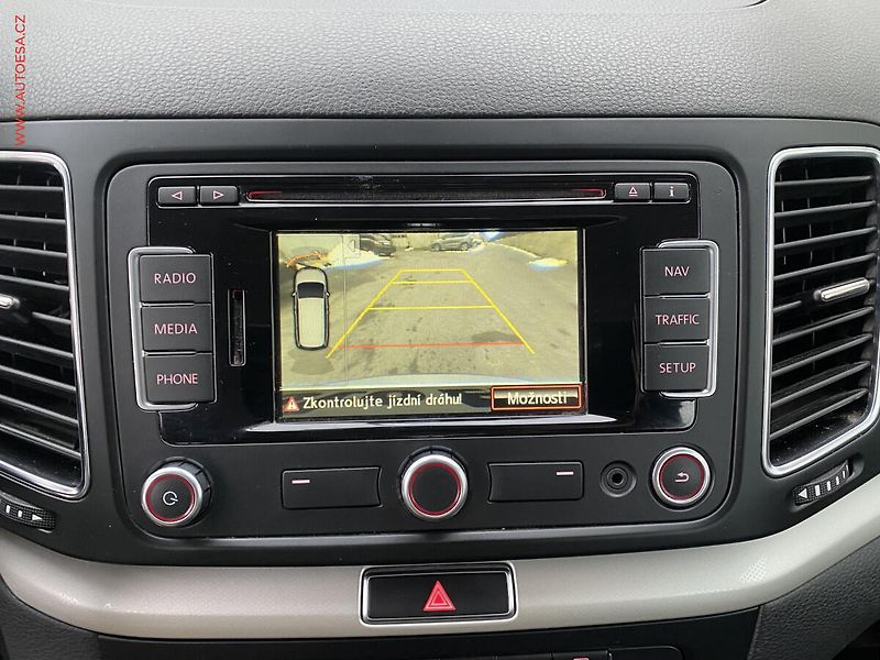 Seat Alhambra (2012) 2.0 TDi 4x4, Style, TZ - fotka 18 z 18