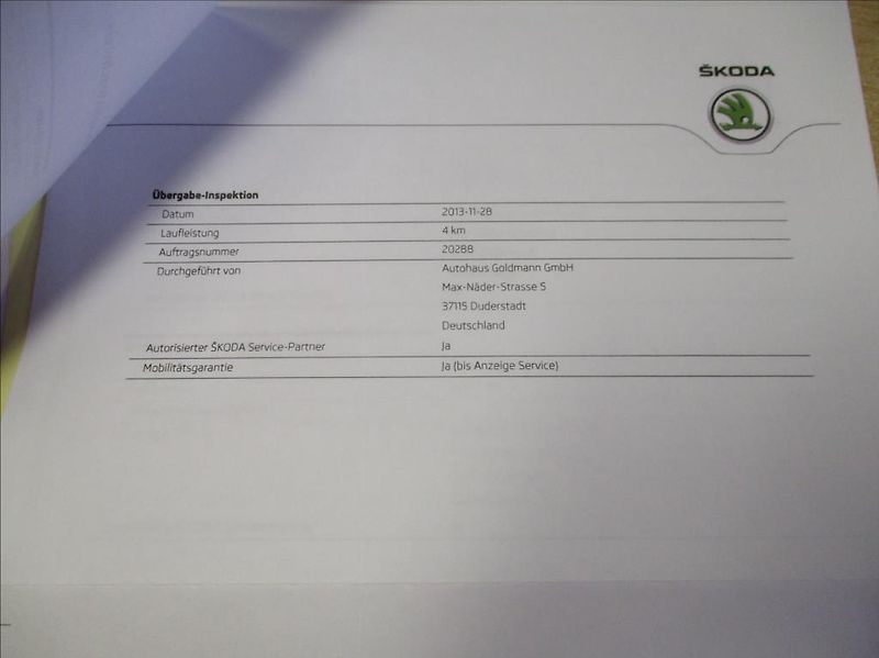 Škoda Octavia 2,0 TDI RS, DSG,serviska,navi, - fotka 33 z 42