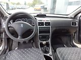 Peugeot 307 2.0i ESP, ZÁLOHOVÁNO - náhled 11