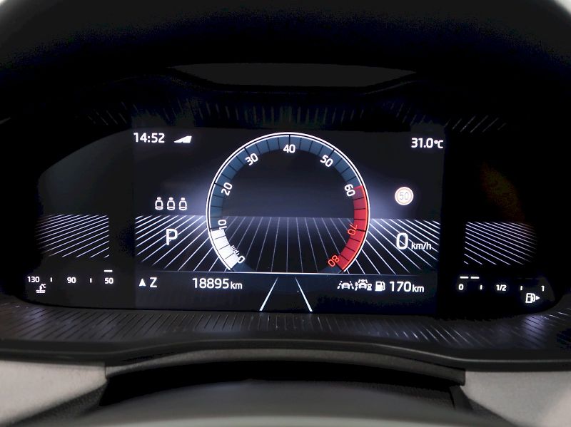 Škoda Scala (2025) TOP SELECTION 1.5TSI 110KW DSG - fotka 29 z 39