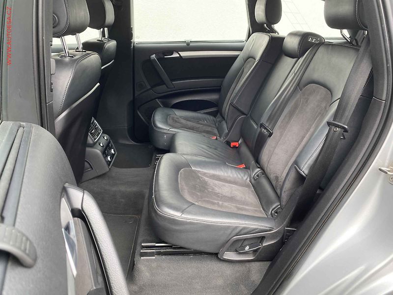 Audi Q7 (2014) 3.0TDi quattro, 7míst, ČR, S - fotka 10 z 20