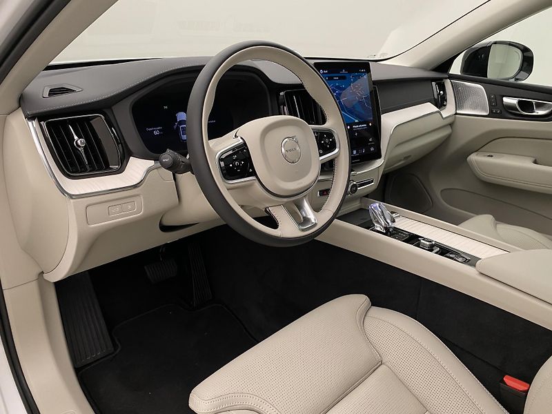Volvo XC60 T8 AWD RECHARGE DARK ULTRA CZ - fotka 4 z 66