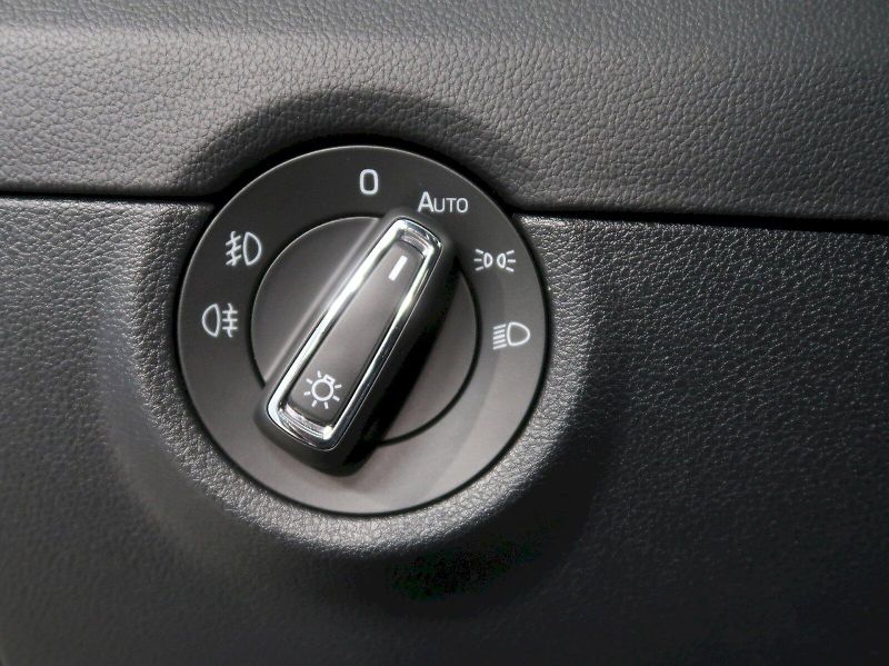 Škoda Octavia (2019) LAURIN&KLEMENT 2.0TDI 110KW DS - fotka 41 z 48