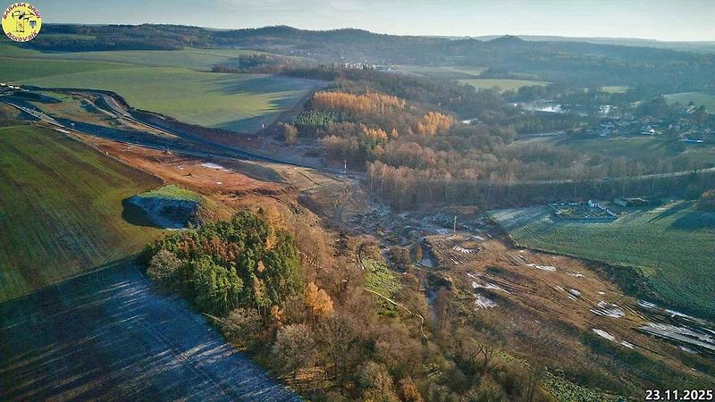 Staveniště dálnice D6 úseku Petrohrad - Lubenec. Foto: Jan Banán Svoboda