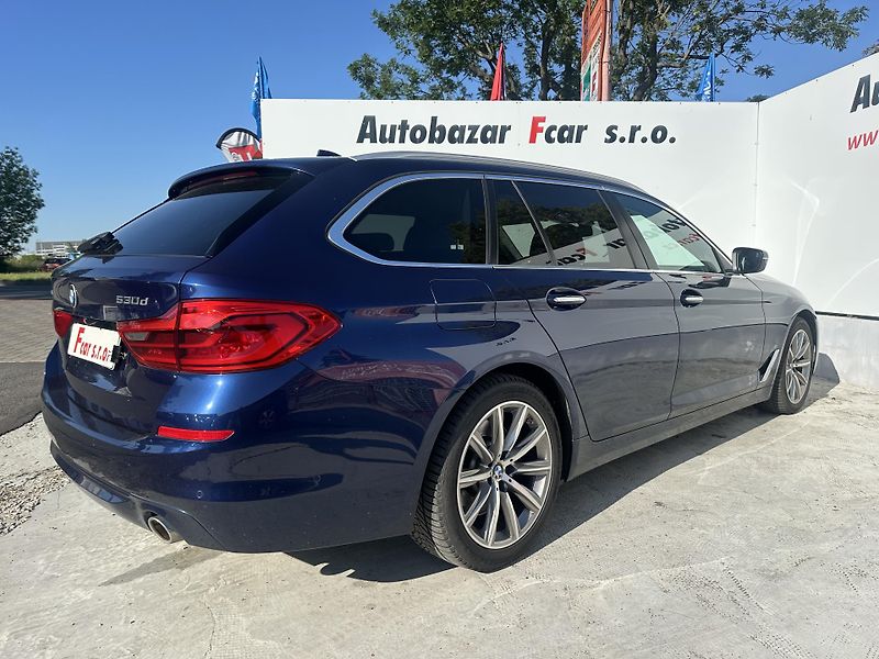BMW Řada 5 (2017) 530d xDRIVE LUXURY - fotka 7 z 32