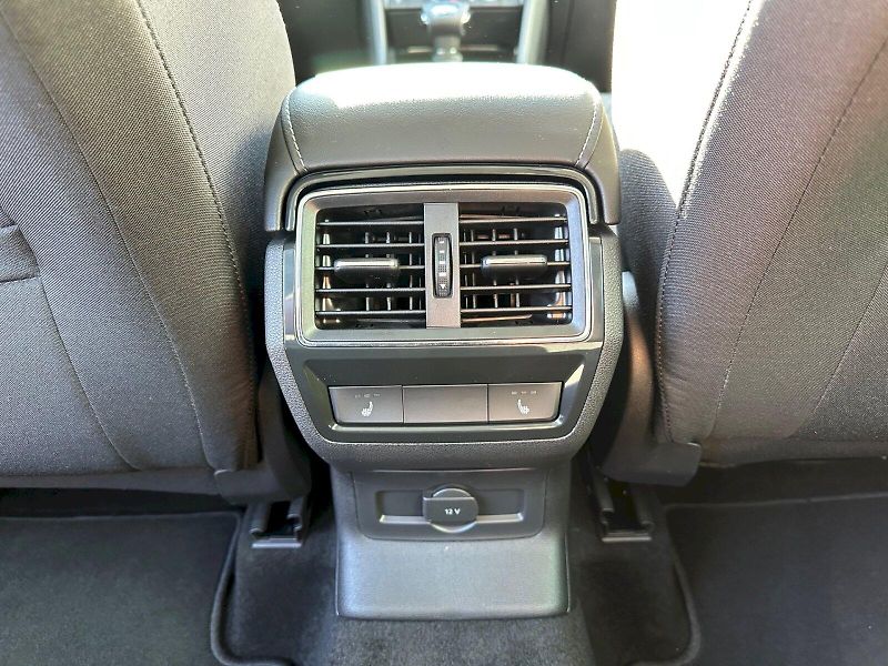 Škoda Karoq (2026) 1,5 TSI / 110 KW / DSG / Top S - fotka 23 z 30