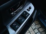 Subaru XV 2.0i AUT KAMERA SERVISKA TAŽNÉ - náhled 30